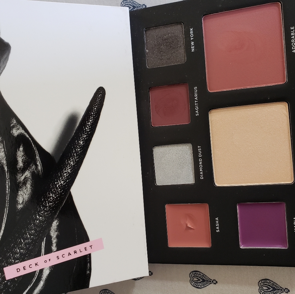 Deck of Scarlet Palette